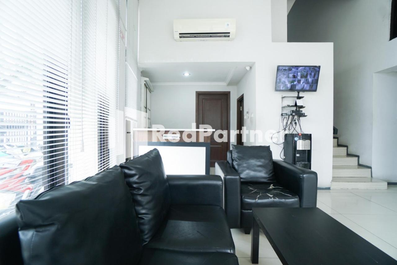 Hotel Toba Mansion Syariah Near Benhil Redpartner Yakarta Exterior foto