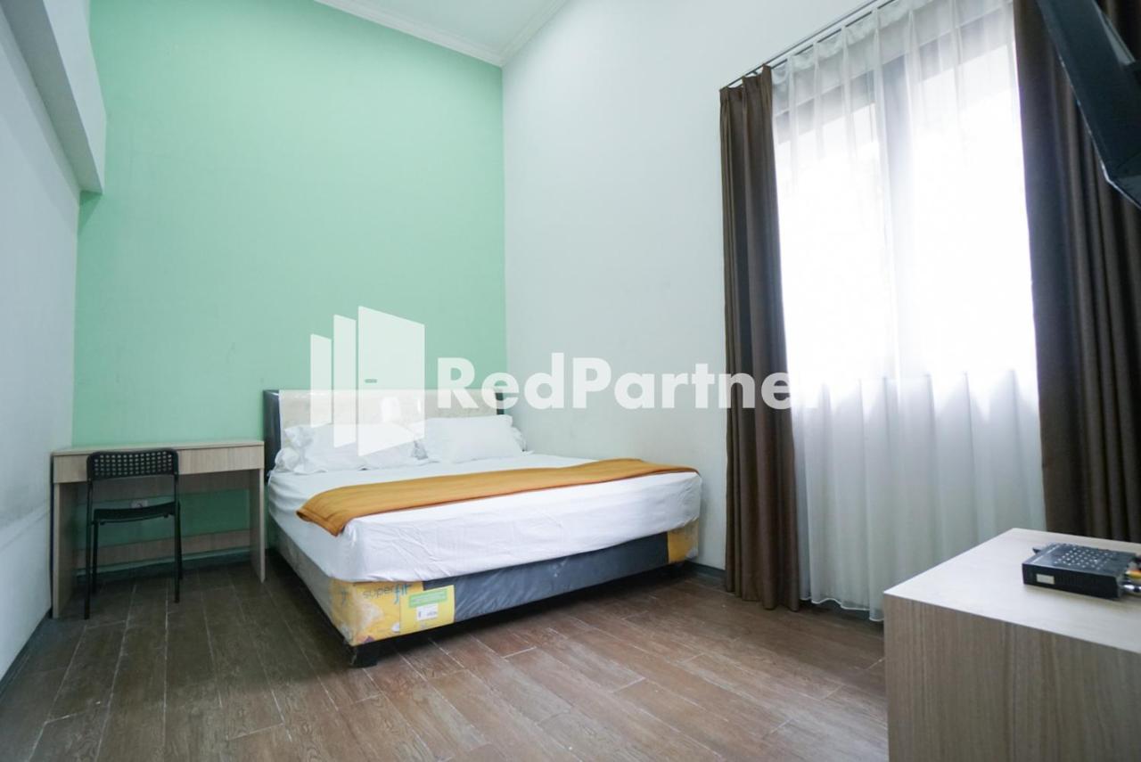 Hotel Toba Mansion Syariah Near Benhil Redpartner Yakarta Exterior foto