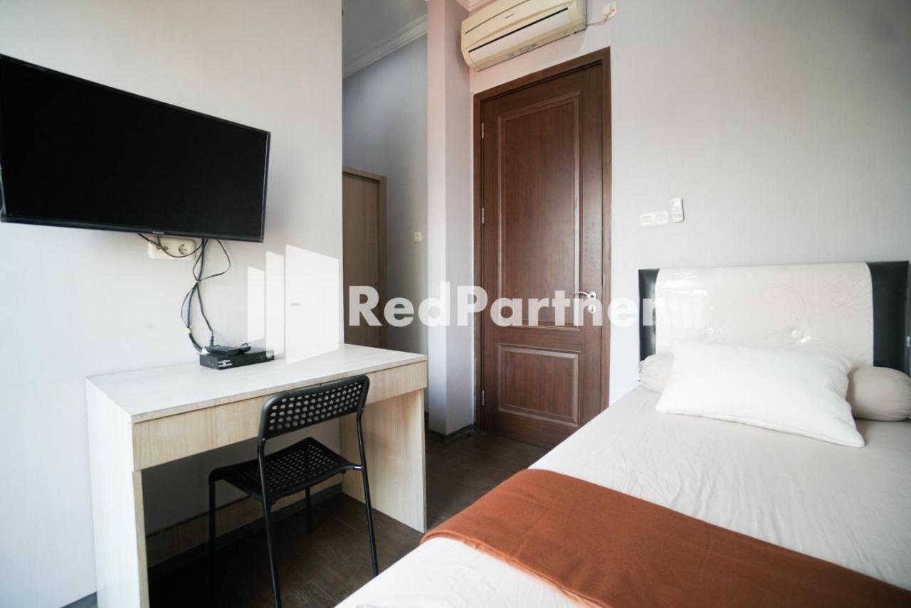 Hotel Toba Mansion Syariah Near Benhil Redpartner Yakarta Exterior foto